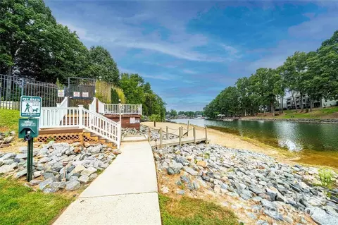 Other - 20115 Henerson Roa Rd #D, Cornelius, NC 28031 photo 4 of 5