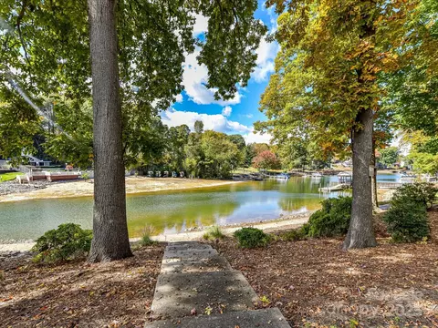 View/Area - 20115 Henerson Roa Rd #D, Cornelius, NC 28031 photo 2 of 12