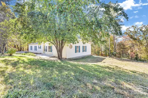 Exterior - 80 Winter 811 Ln #8&11, Mill Spring, NC 28756 photo 2 of 10