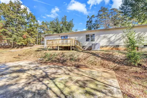 Exterior - 80 Winter 811 Ln #8&11, Mill Spring, NC 28756 photo 5 of 10