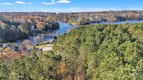 5607 Heathstead Dr, Granite Falls, NC 28630