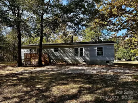Exterior - 5458 Foxcroft Dr, Fort Lawn, SC 29714 photo 7 of 10