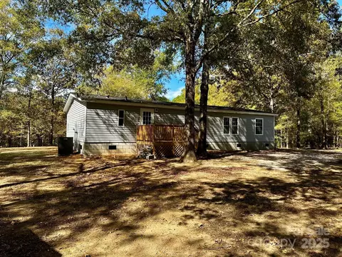 Exterior - 5458 Foxcroft Dr, Fort Lawn, SC 29714 photo 8 of 10