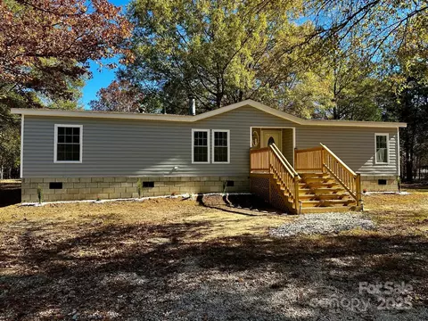 Exterior - 5458 Foxcroft Dr, Fort Lawn, SC 29714 photo 2 of 10