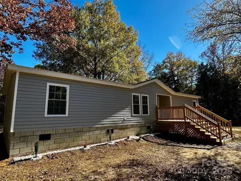 Exterior - 5458 Foxcroft Dr, Fort Lawn, SC 29714 photo 3 of 10