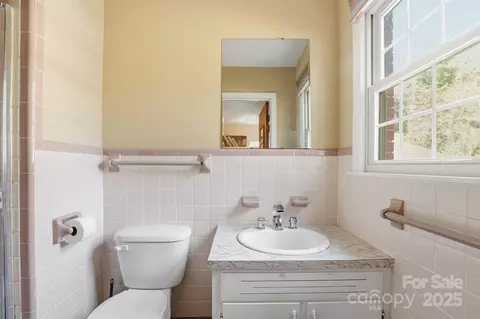 Bath - 2511 Primm Rd, Denver, NC 28037 photo 2 of 2
