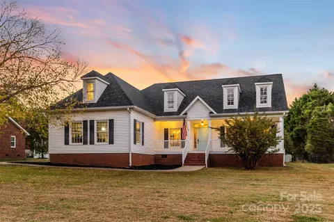 907 Houston Dr, Monroe, NC 28110