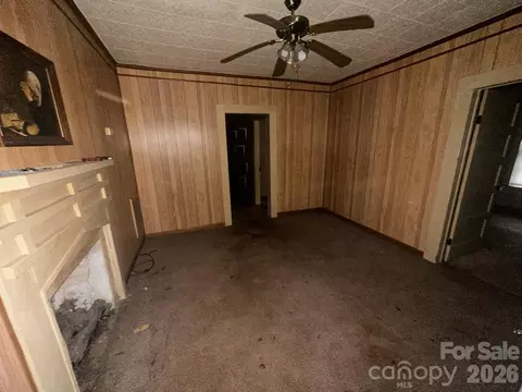 Living - 211 Luckadoo Rd, Bostic, NC 28018 photo 4 of 5