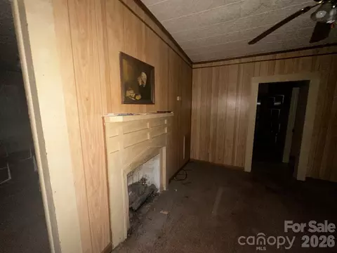 Living - 211 Luckadoo Rd, Bostic, NC 28018 photo 3 of 5