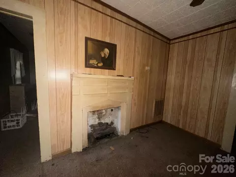 Living - 211 Luckadoo Rd, Bostic, NC 28018 photo 2 of 5