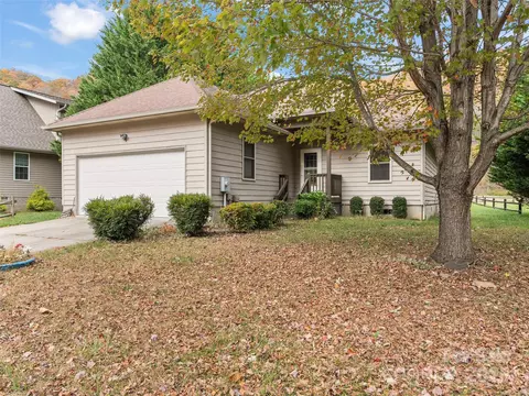 83 Indian Trace Rd, Maggie Valley, NC 28751