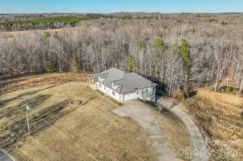424 Rollingbrook Rd, Kings Mountain, NC 28086