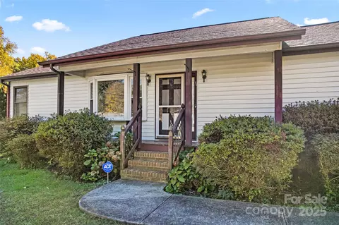 304 Autumn Dr, Harrisburg, NC 28075