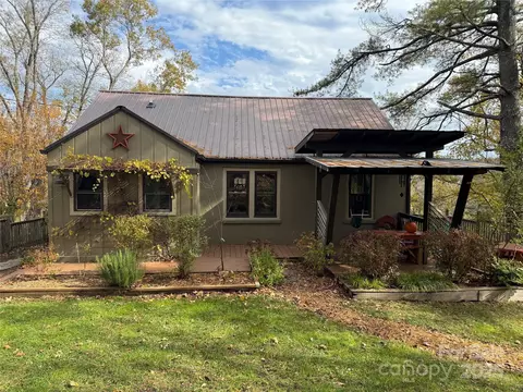 85 Ramsey Rd, Marshall, NC 28753