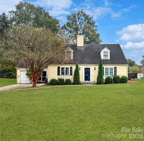 707 W Barr St, Lancaster, SC 29720