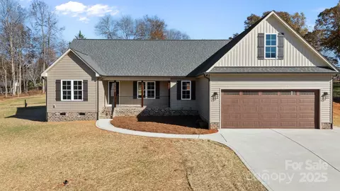 2583 Wallace Acres Ln, Lincolnton, NC 28092