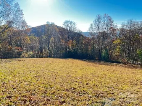 Autumn Sky Drive, Hendersonville, NC 28792