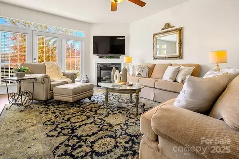 2443 Redmayne Ln, Fort Mill, SC 29707