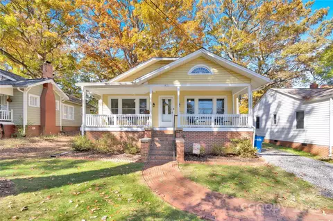 821 Wood St, Statesville, NC 28677