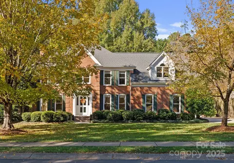 208 Kimberly Rd, Davidson, NC 28036