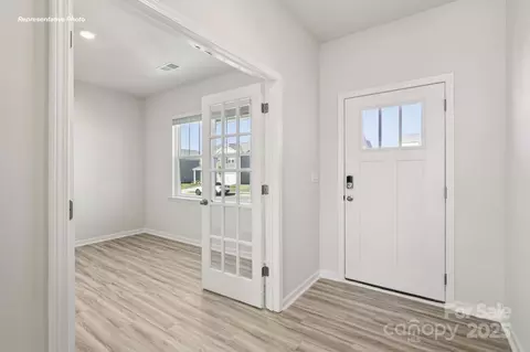 1517 Secrest Commons Dr, Monroe, NC 28112 photo 2