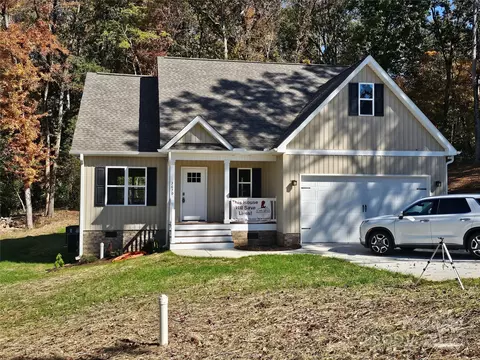 3679 Travertine Dr, Lancaster, SC 29720