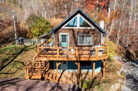 35 Norton Branch Rd, Marshall, NC 28753