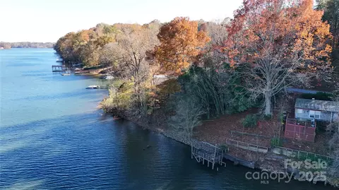 4270 Laurel Hill Rd, Claremont, NC 28610