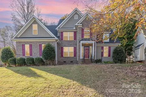 716 Amy Lee Ln, Rock Hill, SC 29732