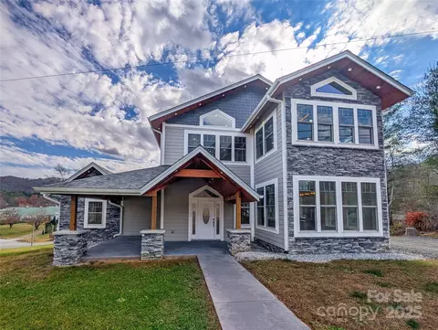 7854 E Us Highway 19e, Burnsville, NC 28714