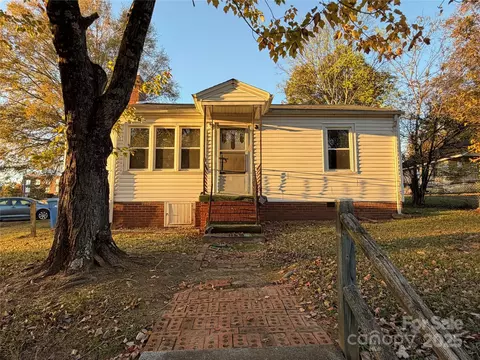 928 Bost St, Albemarle, NC 28001