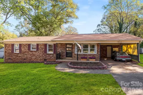 5111 Westgate Dr, Shelby, NC 28152