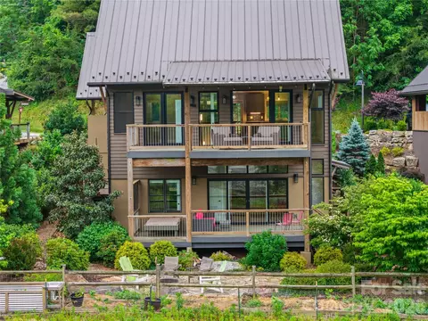 40 River Run, Asheville, NC 28804