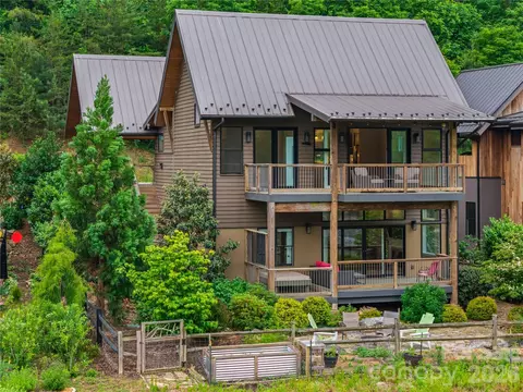 40 River Run, Asheville, NC 28804