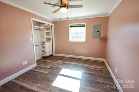 182 Red Hawk Ln, Olin, NC 28660 photo 8