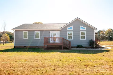 182 Red Hawk Ln, Olin, NC 28660 photo 2