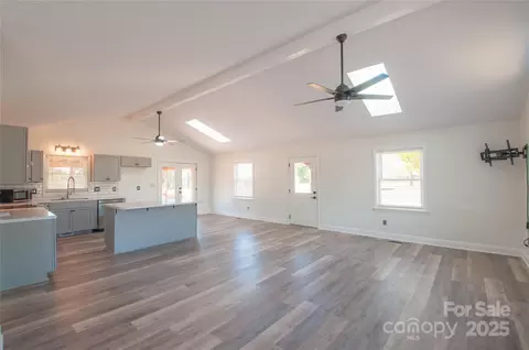 182 Red Hawk Ln, Olin, NC 28660 photo 4