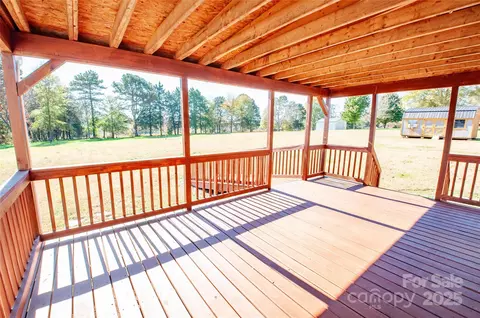 182 Red Hawk Ln, Olin, NC 28660 photo 12