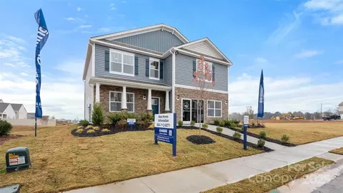 1534 Secrest Commons Dr, Monroe, NC 28112 photo 2