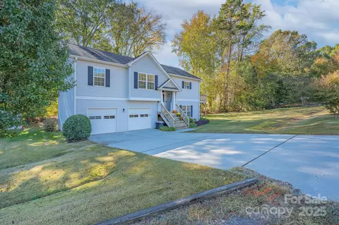 1709 Doves Rd, Fort Mill, SC 29708