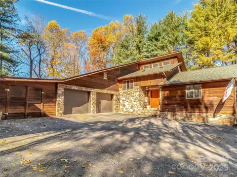 390 Echo Dr, Waynesville, NC 28786