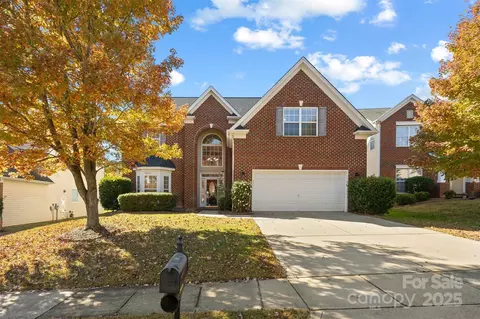 14809 Provence Ln, Charlotte, NC 28277