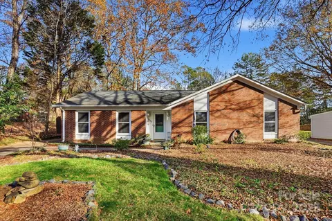 6309 Pineburr Rd, Charlotte, NC 28211