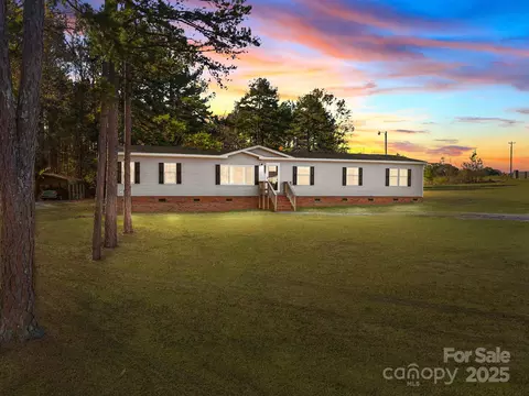 9999 Pebble Creek Dr, Concord, NC 28025