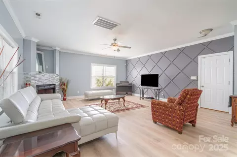 Living - 2814 Eagle View Ln, Monroe, NC 28110 photo 5 of 6