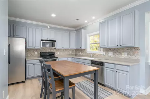 Kitchen - 2814 Eagle View Ln, Monroe, NC 28110 photo 1 of 2