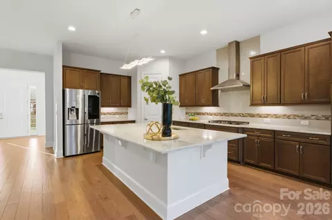 Kitchen - 374 Hampton Trail Dr, Fort Mill, SC 29708 photo 2 of 2