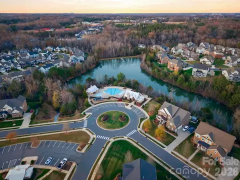 View/Area - 374 Hampton Trail Dr, Fort Mill, SC 29708 photo 3 of 4
