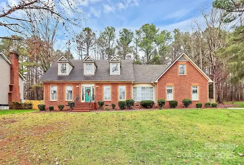 2664 Oakhurst Dr, Rock Hill, SC 29732