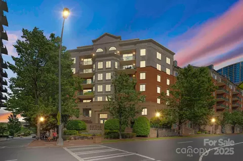 300 W 5th 351 St #351, Charlotte, NC 28202